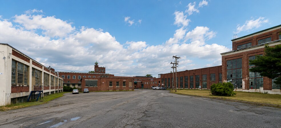 More Photos Of 620 Spring St, North Dighton Warehouse For Lease