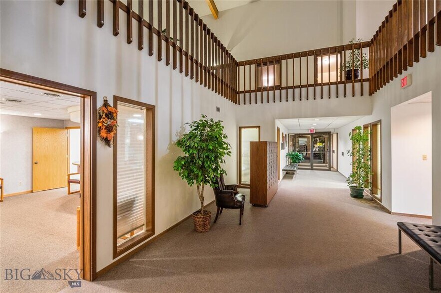 More Photos Of 422 S Main St, Livingston Medical For Sale