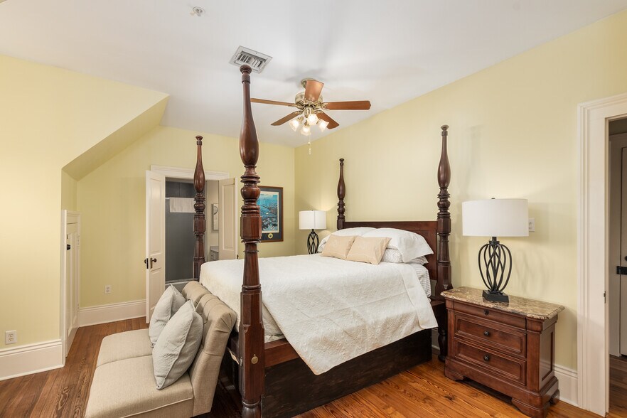 More Photos Of 2727 Saint Charles Ave, New Orleans General Retail For Sale