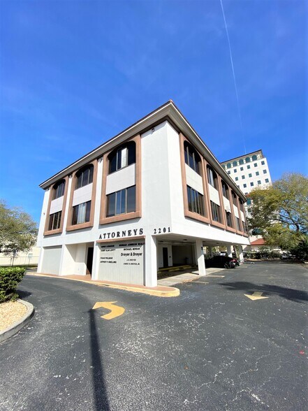 More Photos Of 2201 Ringling Blvd, Sarasota Loft Creative Space For Sale