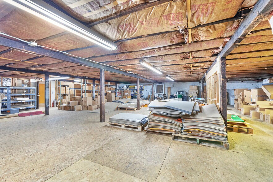 More Photos Of 14924 Beloit Snodes Rd, Beloit Manufacturing For Lease