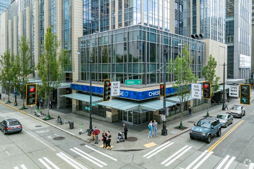 More Photos Of 1301 2nd Ave, Seattle Office For Lease