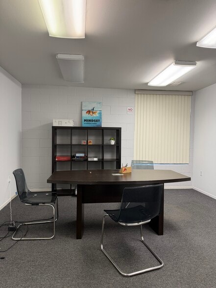 More Photos Of 7700-7704 Kester Ave, Van Nuys Warehouse For Lease