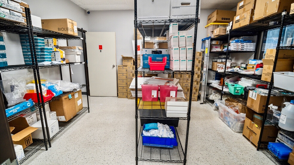 More Photos Of 18331 Gridley Rd, Cerritos Medical For Lease