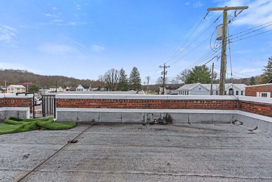 More Photos Of 251 E Main St, Batavia Office For Sale