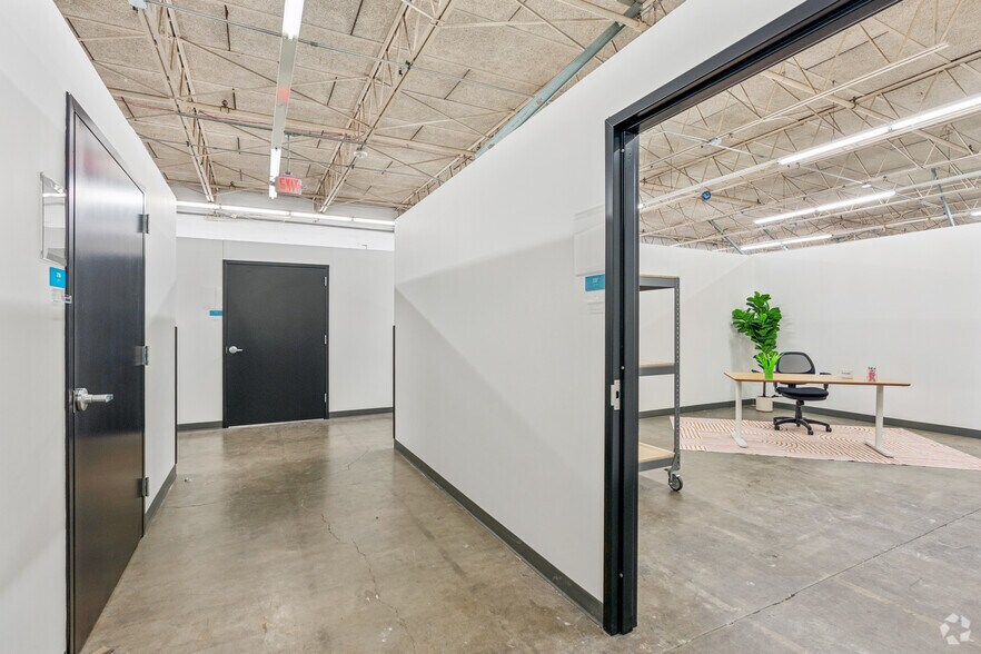 More Photos Of 1230 Macklind Ave, Saint Louis Coworking Space