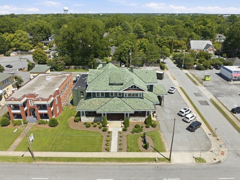 More Photos Of 1100 N Main St, High Point Office For Sale