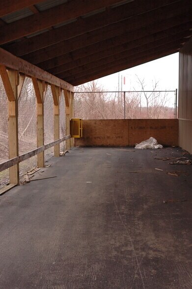 More Photos Of 4944 Ver Plank Rd, Clay Light Manufacturing For Sale