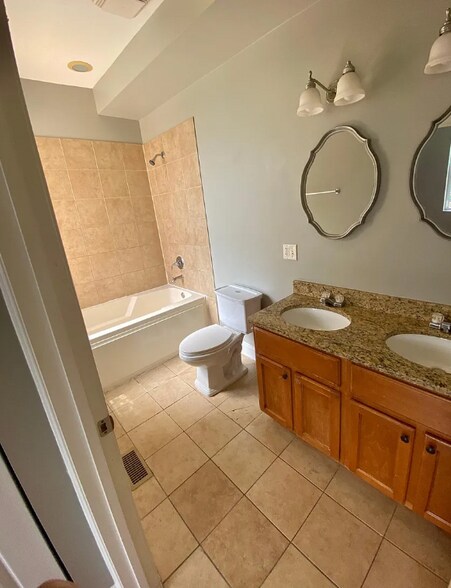 More Photos Of 4601 S Indiana Ave, Chicago Apartments For Sale