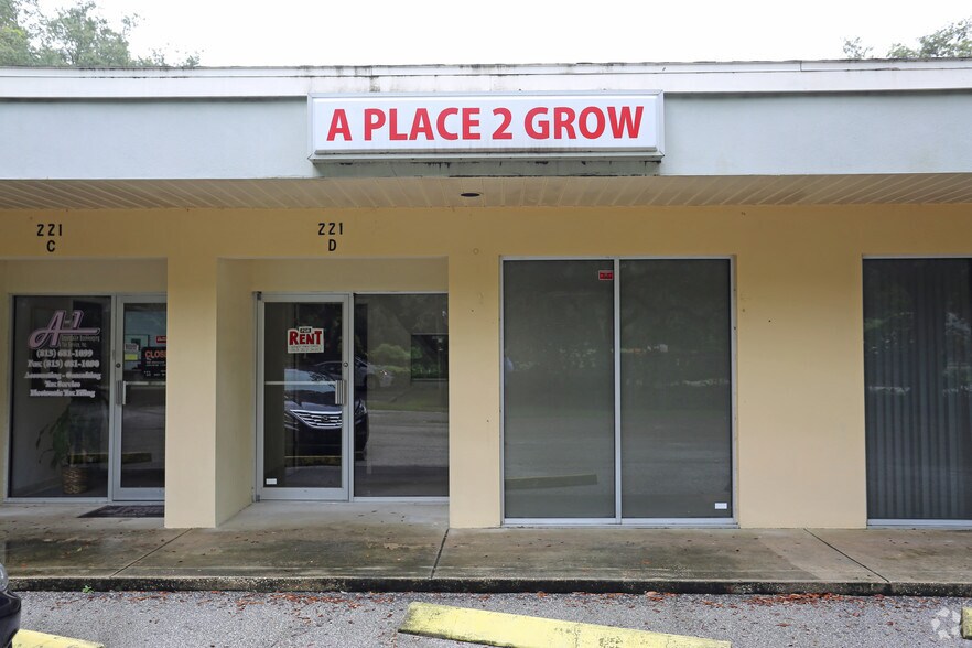More Photos Of 221 Pauls Dr, Brandon Loft Creative Space For Lease