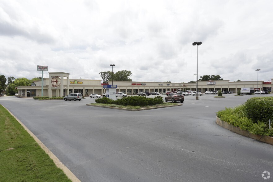 Primary Photo Of 3801 North St, Nacogdoches Unknown For Lease