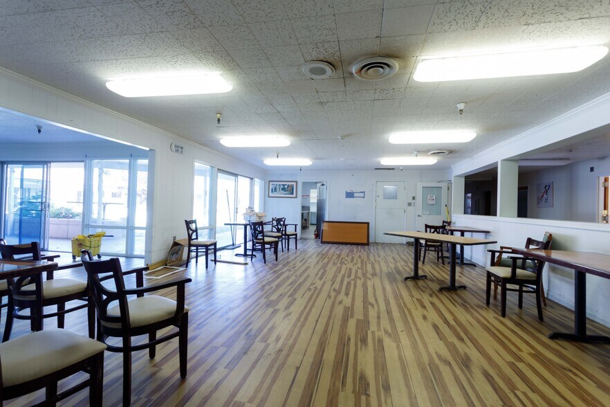 More Photos Of 1119 Rosemarie Ln, Stockton Healthcare For Sale