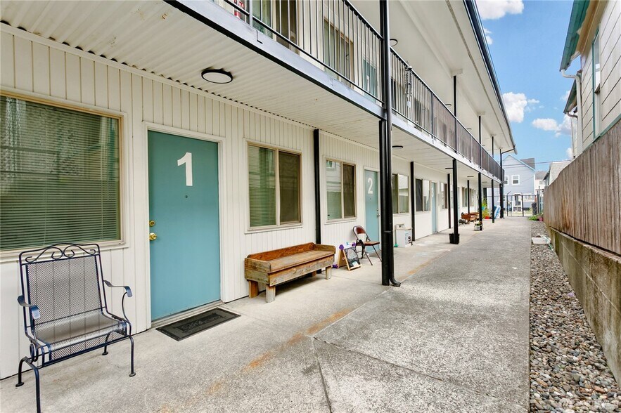 More Photos Of 1405 Martin Luther King Jr Way, Tacoma Apartments For Sale