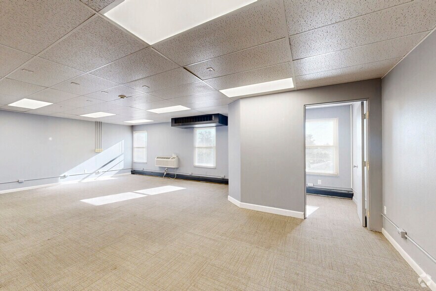 More Photos Of 150 Sheridan Blvd, Denver Office For Lease