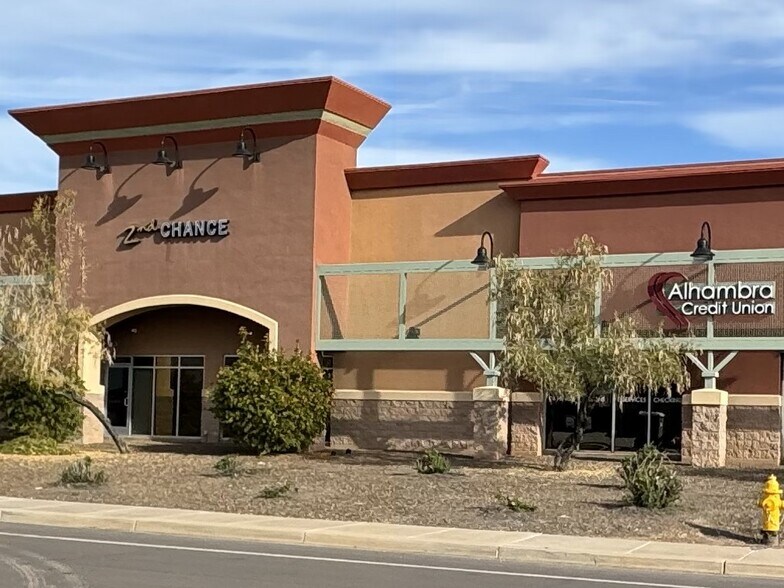 More Photos Of 13331 W Indian School Rd, Litchfield Park General Retail For Sale