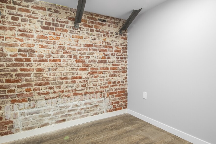 More Photos Of 2916-2927 W Vernon Ave, Los Angeles Storefront Retail Office For Lease