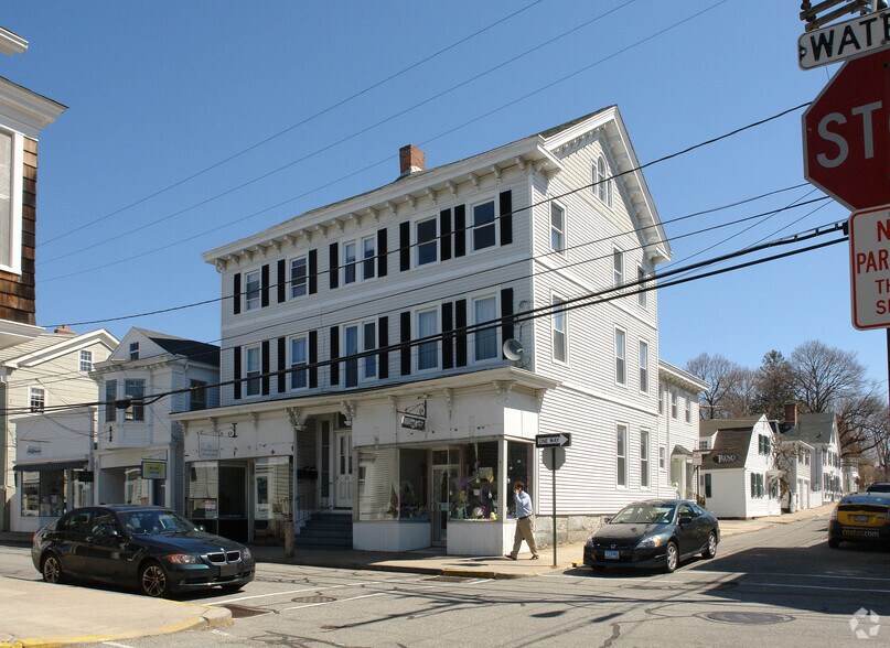 More Photos Of 117 Water St, Stonington Apartments For Sale
