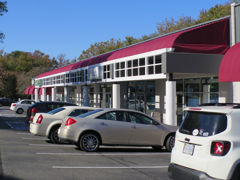 Primary Photo Of 2121-2149 Staples Mill Rd, Richmond Unknown For Lease