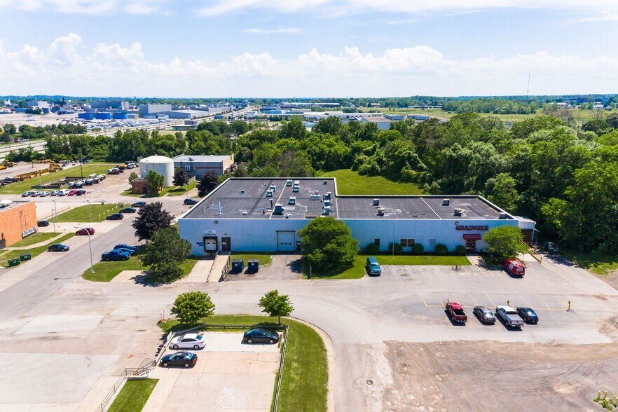 More Photos Of 1999 Mount Read Blvd, Rochester Manufacturing For Lease