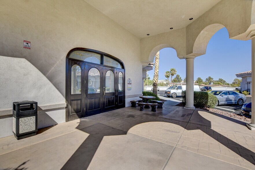 More Photos Of 5820 S Pecos Rd, Las Vegas Office For Lease