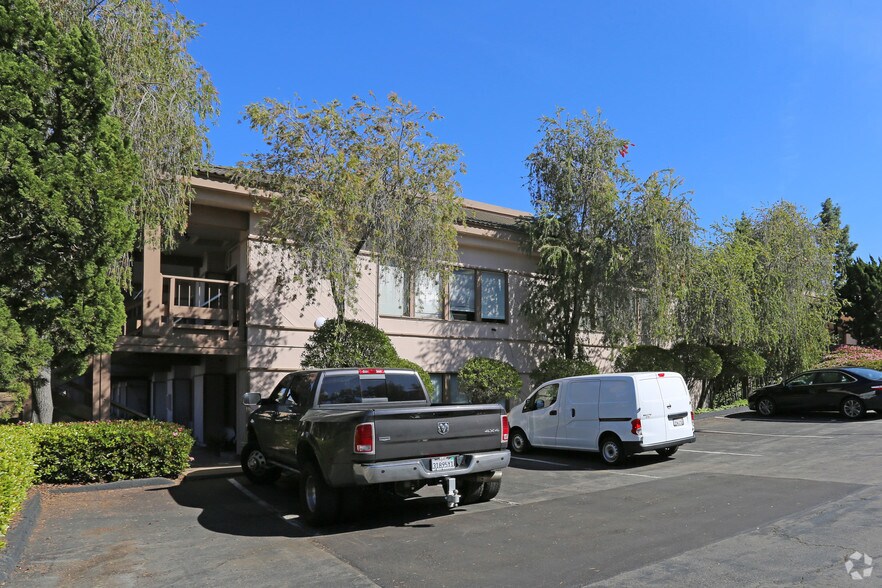 More Photos Of 7183-7189 Navajo Rd, San Diego Office For Lease