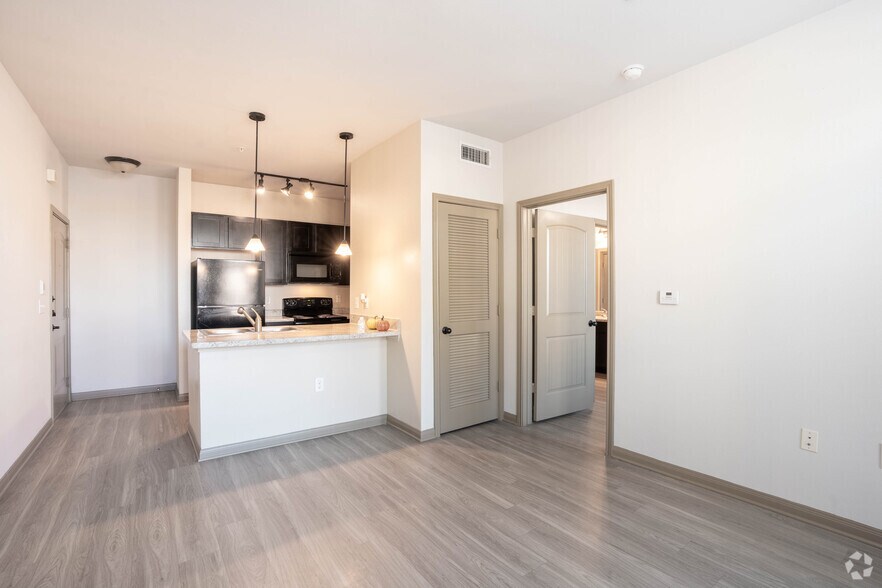 More Photos Of 5751 Greenhouse Rd, Katy Apartments For Lease