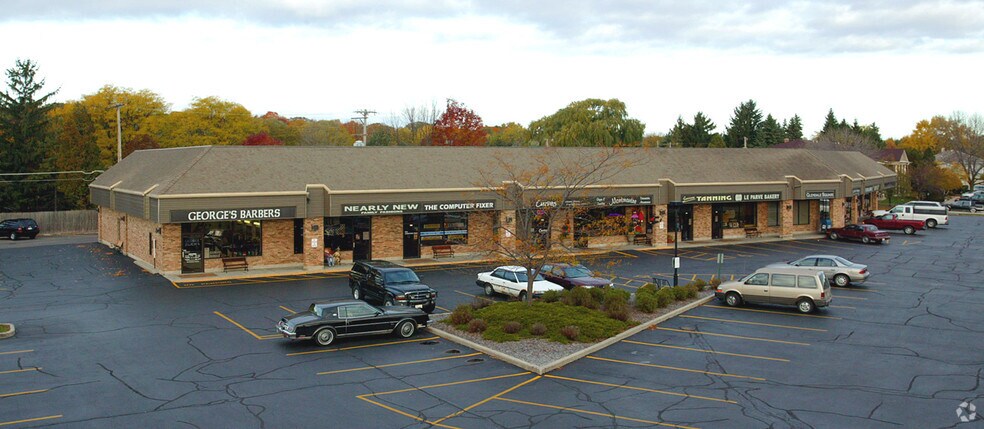 More Photos Of 6801-6823 N Green Bay Ave, Glendale General Retail For Lease