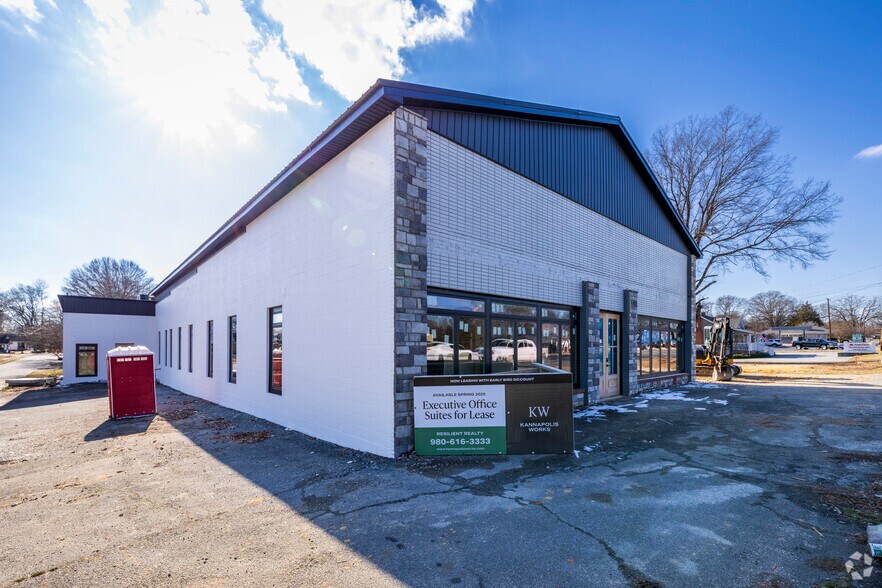 Primary Photo Of 1484 Dale Earnhardt Blvd, Kannapolis Freestanding For Lease