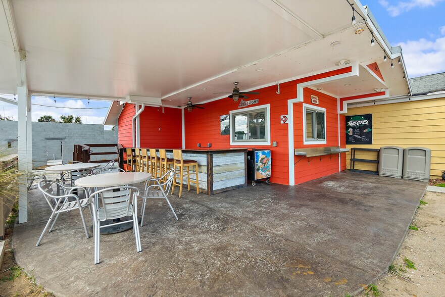 More Photos Of 205 N Ocean Shore Blvd, Flagler Beach General Retail For Sale
