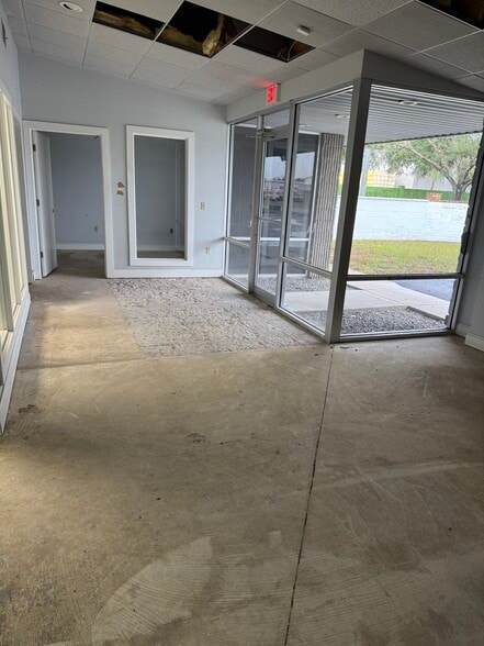 More Photos Of 5500 Commerce Dr, Orlando Warehouse For Lease