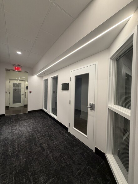 More Photos Of 333 W 7th St, Royal Oak Office For Lease