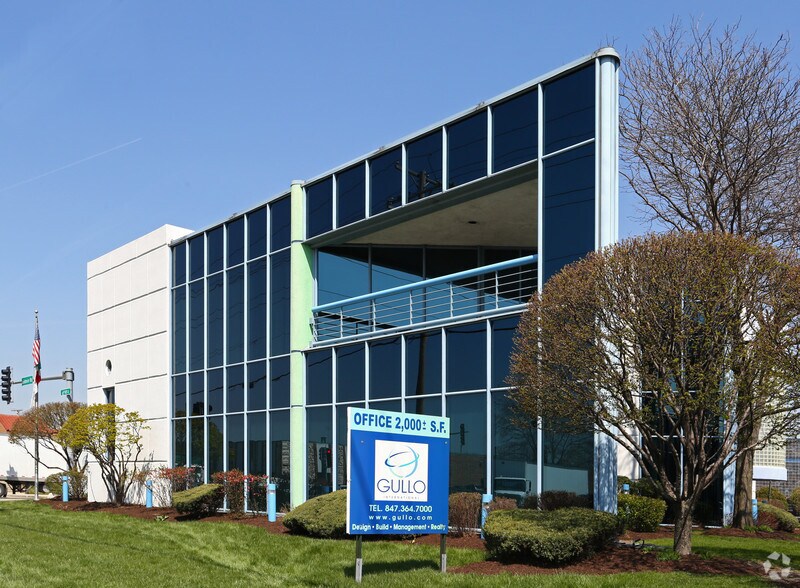 More Photos Of 1100 Landmeier Rd, Elk Grove Village Office For Lease