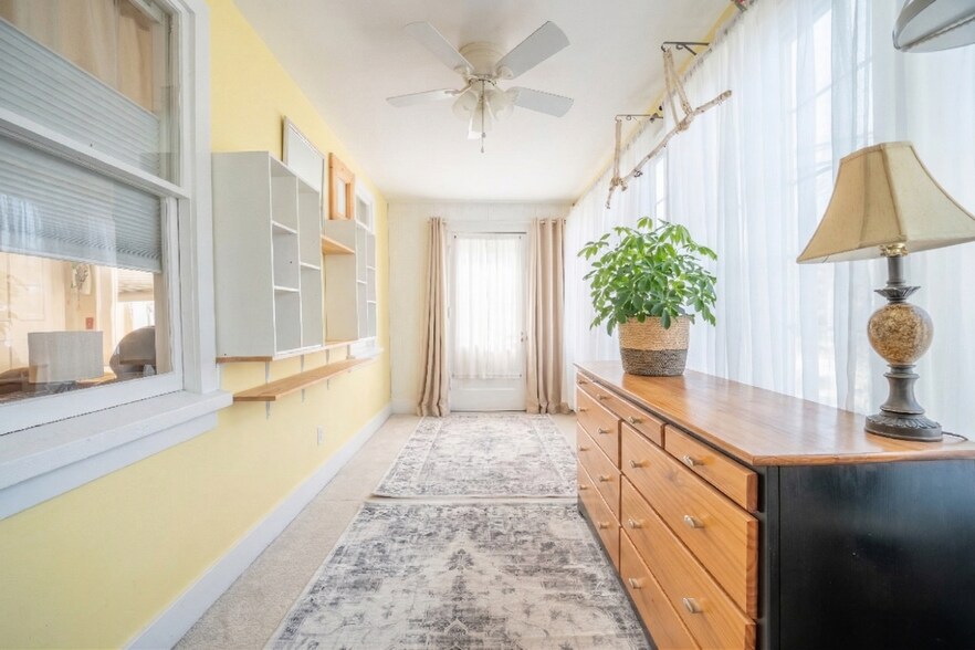 More Photos Of 2 River Rd, Cape Neddick Hospitality For Sale