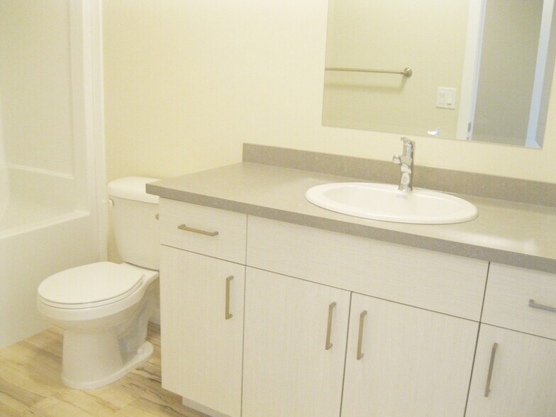 More Photos Of 106 Jespersen Ave, Spruce Grove Apartments For Sale