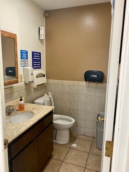 More Photos Of 1355 Florin Rd, Sacramento Office For Sale