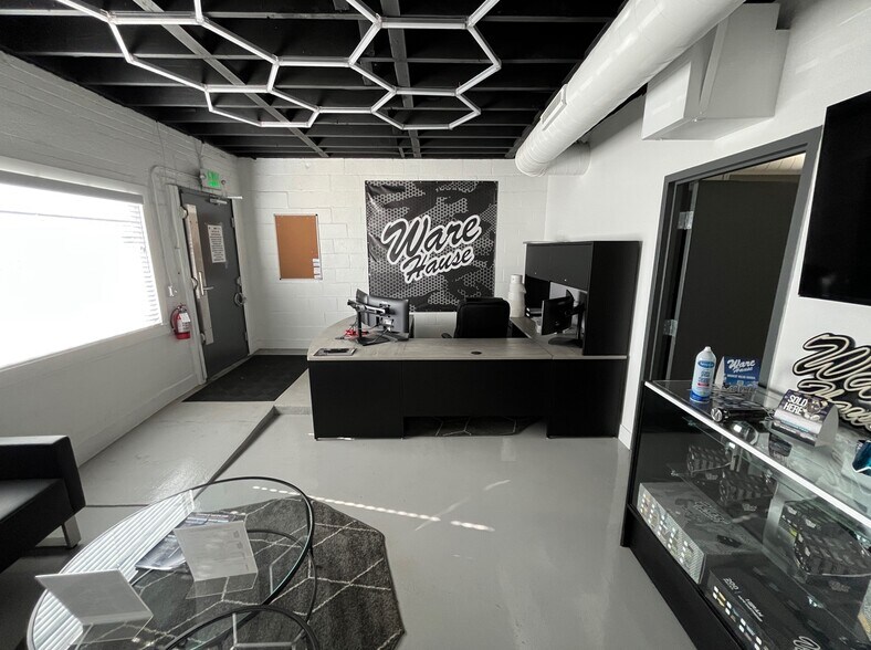 More Photos Of 153 Vallejo St, Denver Warehouse For Sale