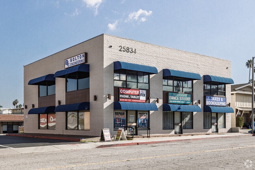 More Photos Of 25834 Narbonne Ave, Lomita Storefront Retail Office For Lease