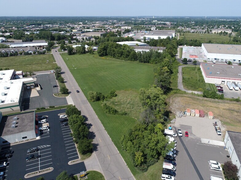 More Photos Of XXX Commerce Blvd, Rogers Land For Sale