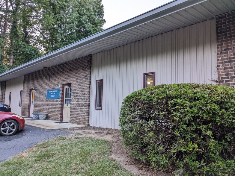 1570 Ebinport Rd, Rock Hill, SC 29732 Office For Sale