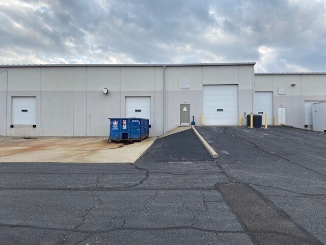 More Photos Of 3455 Centerpoint Dr, Grove City Warehouse For Sale