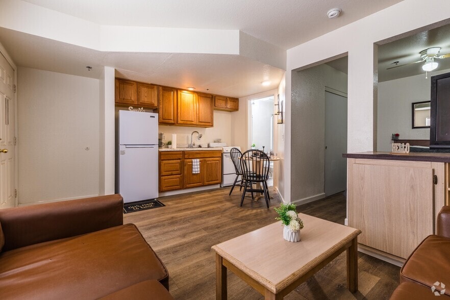 More Photos Of 2220 Rancho Colorado Blvd, Bullhead City Apartments For Sale