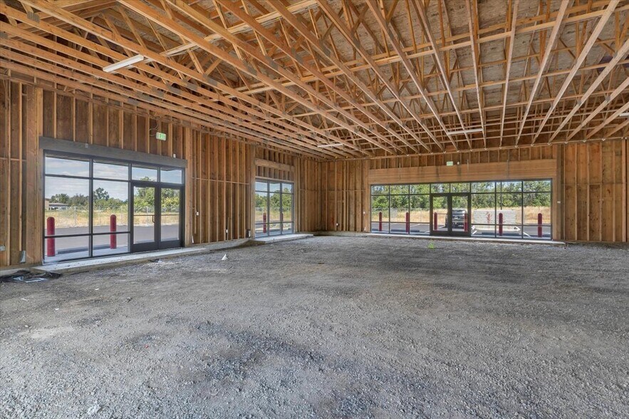 More Photos Of 145 Timber Ridge SE st, Albany Storefront Retail Office For Lease