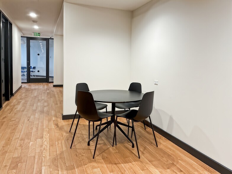 More Photos Of 1560 Broadway, Denver Coworking Space