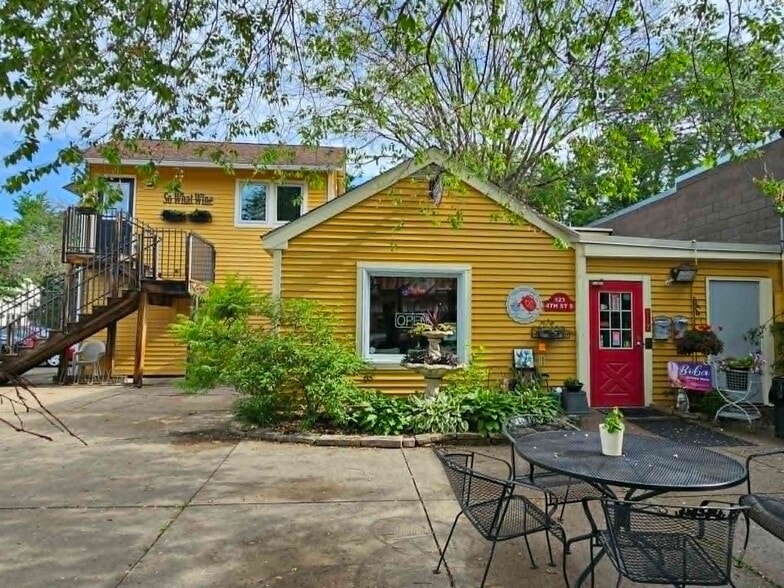 Primary Photo Of 823 S 4th St, Stillwater Freestanding For Lease