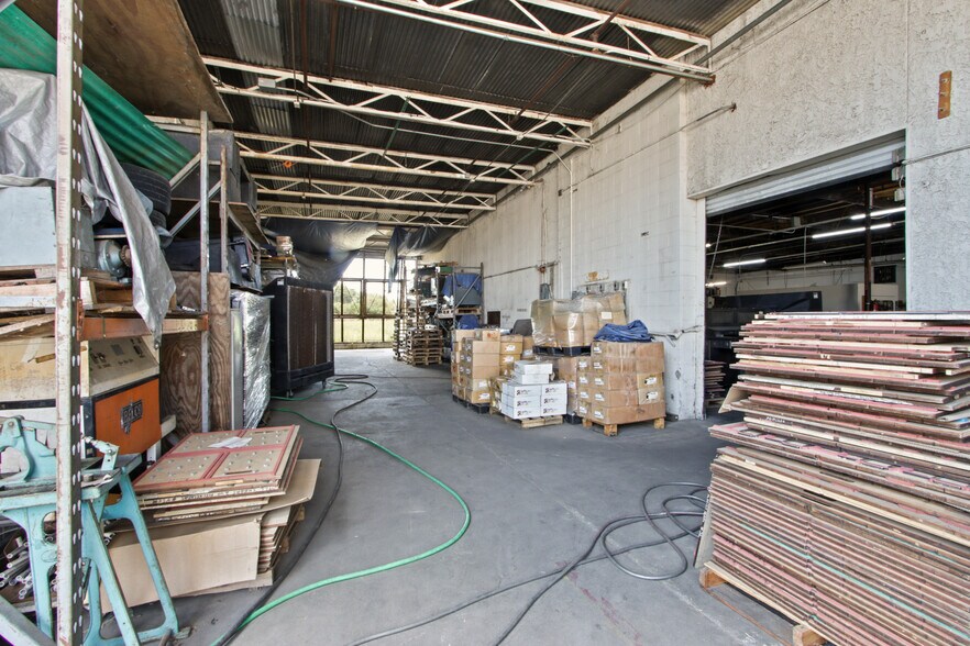 More Photos Of 1430-1433 Adelia Ave, South El Monte Manufacturing For Lease
