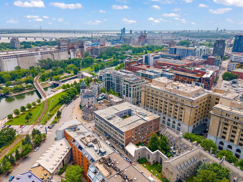 More Photos Of 367 Rue Marguerite-D'youville, Montréal Apartments For Lease