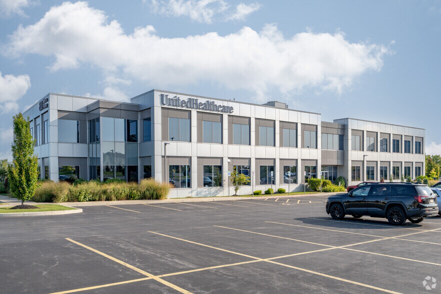 More Photos Of 600 Airborne Pky, Cheektowaga Unknown For Lease