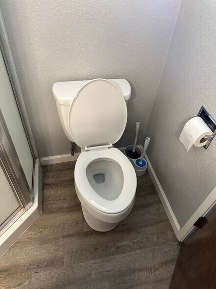 More Photos Of 410 Pine St, Ripon Apartments For Sale