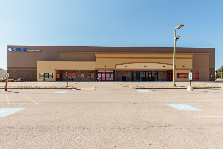Primary Photo Of 8555-8735 Day Dr, Parma General Retail For Sale