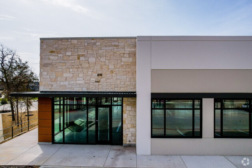More Photos Of 380 S Nolen Dr, Southlake Office For Lease